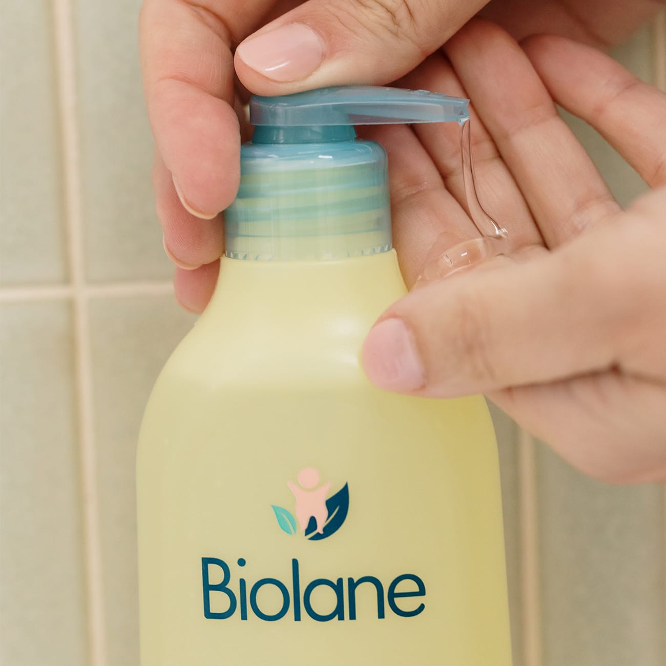 biolane-shampooing-doux-babyshampoo-350-ml-mild image 3
