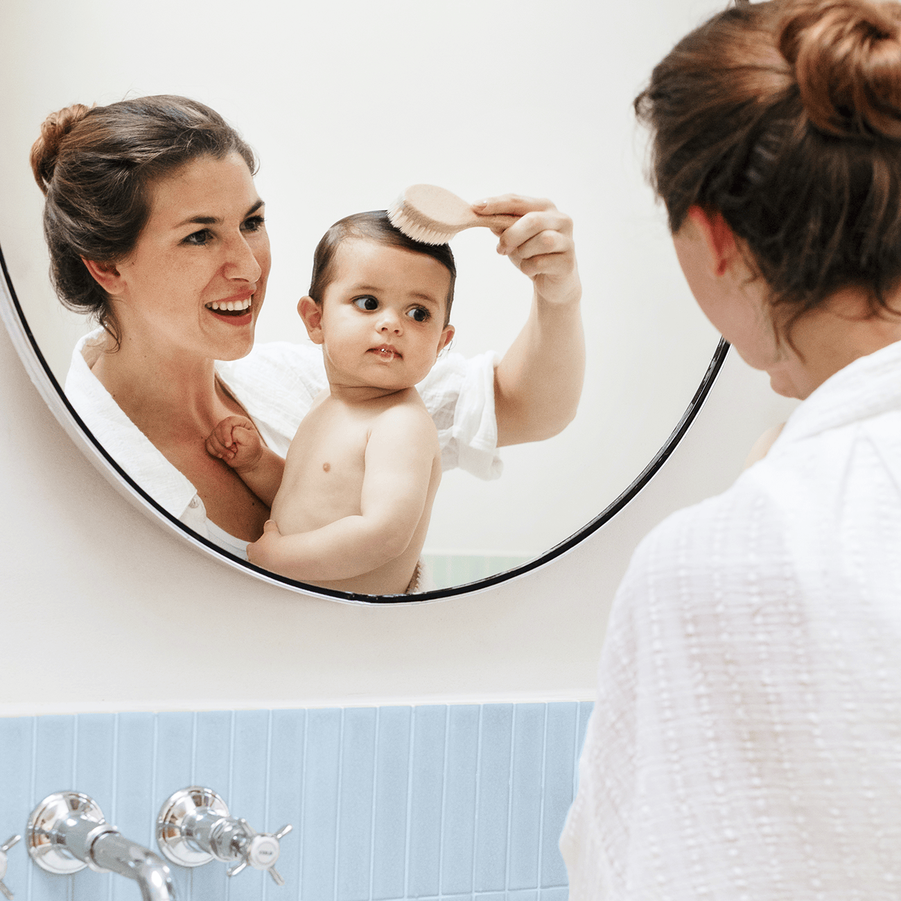 biolane-cheveux-d-m-l-s-baby-haarset-shampoo image 4