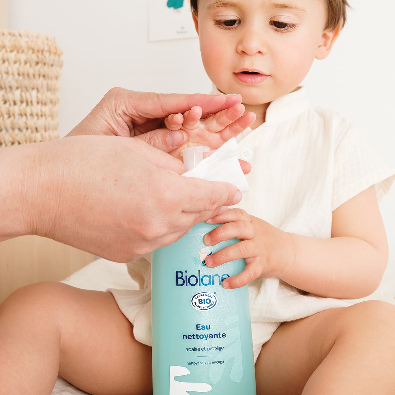 biolane-bio-reinigungswasser-500-ml-sensibel image 3