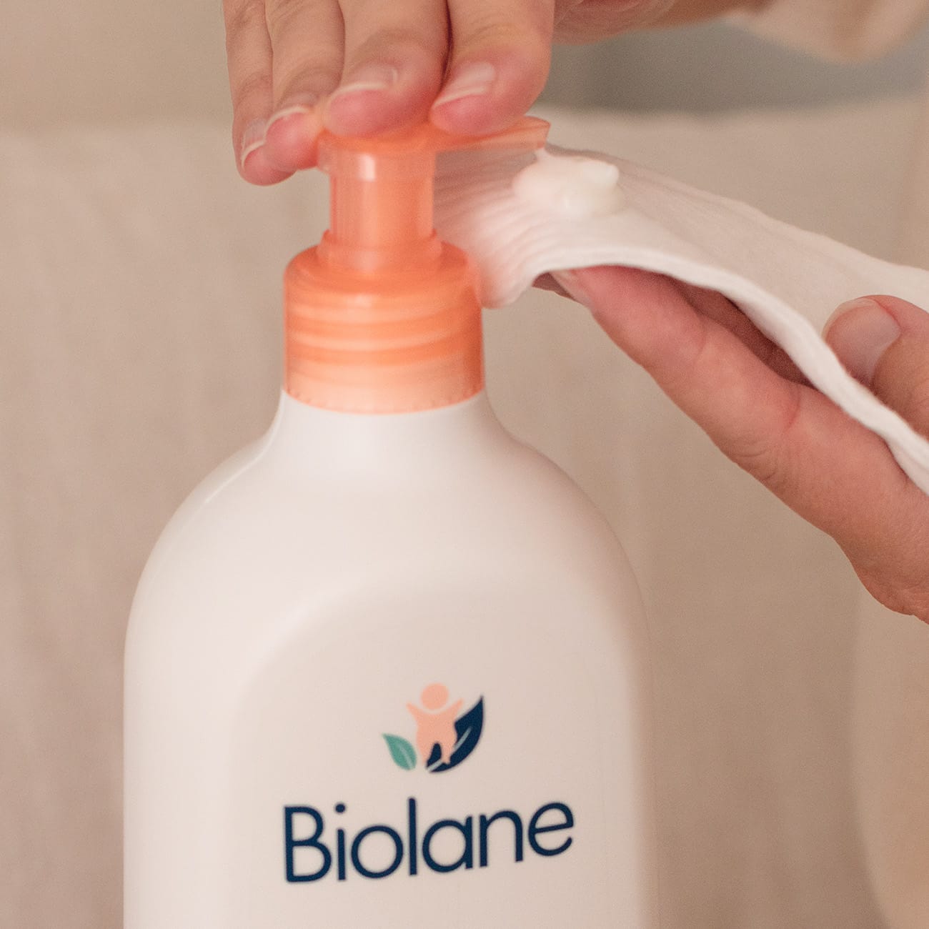 biolane-le-bain-waschmilch-douceur-750-ml-normale-haut image 3